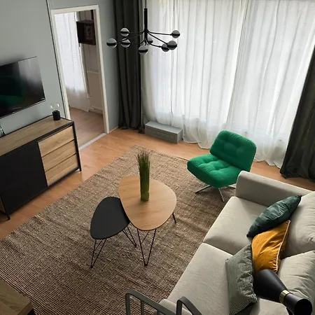 Duplex 6 Pers Moderne Et Equipe Avec Terrasse * Evreux