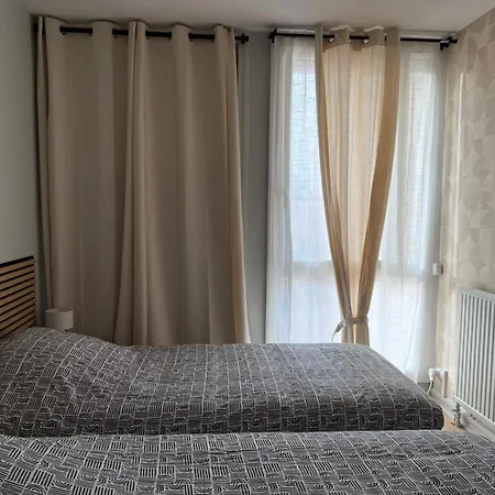 Duplex Moderne, Terrasse Privee A Evreux Appartement Évreux