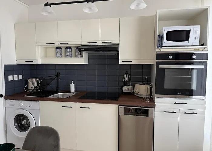 Duplex 6 Pers Moderne Et Equipe Avec Terrasse Apartament Évreux