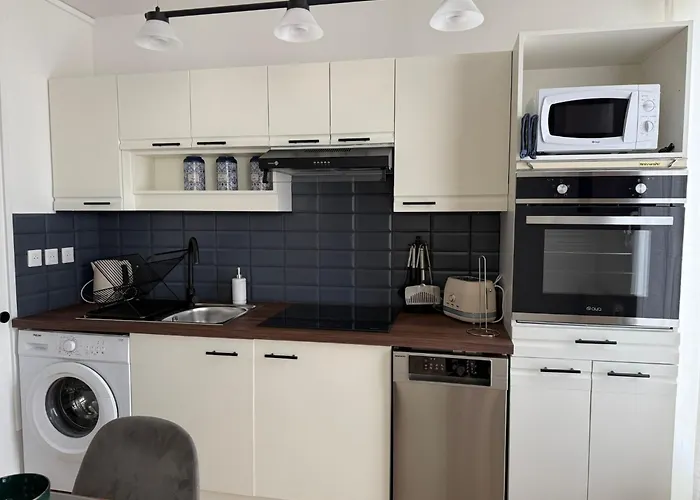 Duplex 6 Pers Moderne Et Equipe Avec Terrasse *